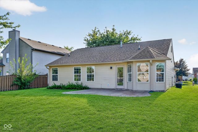 13083 N Sterling Commons, Fishers, IN 46038
