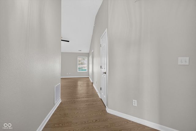 13083 N Sterling Commons, Fishers, IN 46038
