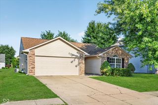 13083 N Sterling Commons, Fishers, IN 46038