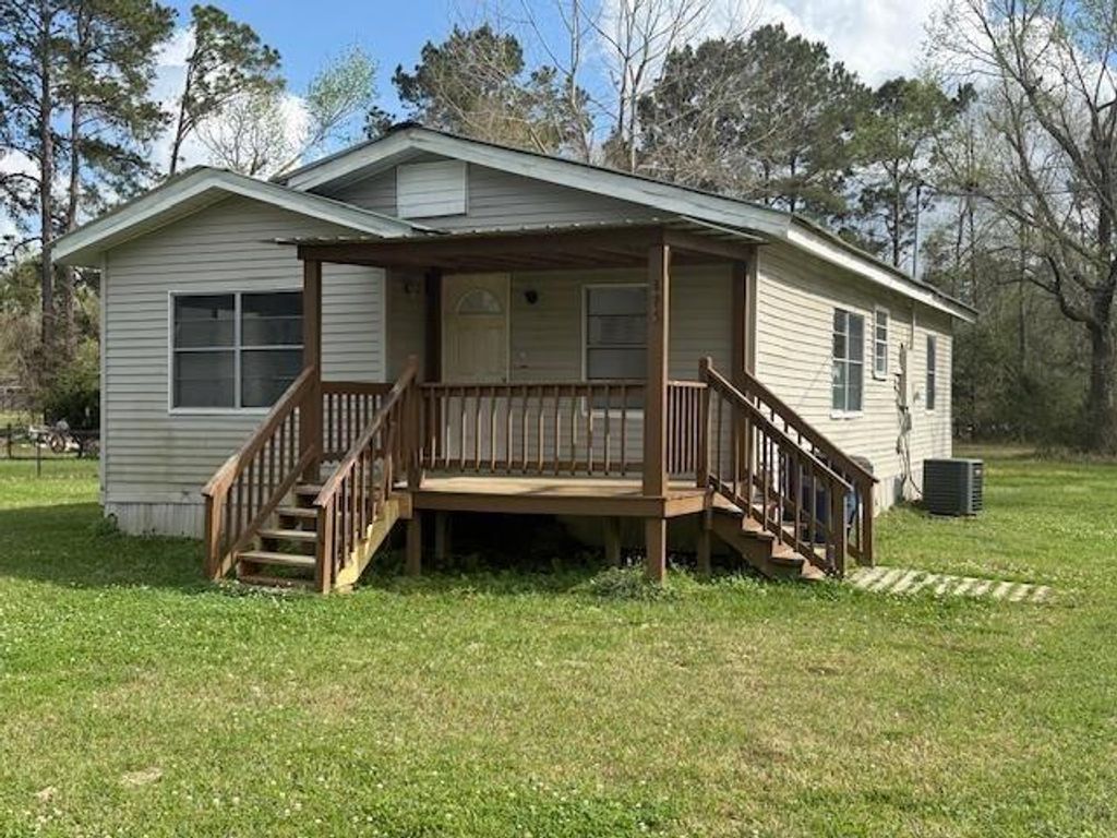 875 Woodrow Street, Silsbee, TX 77656