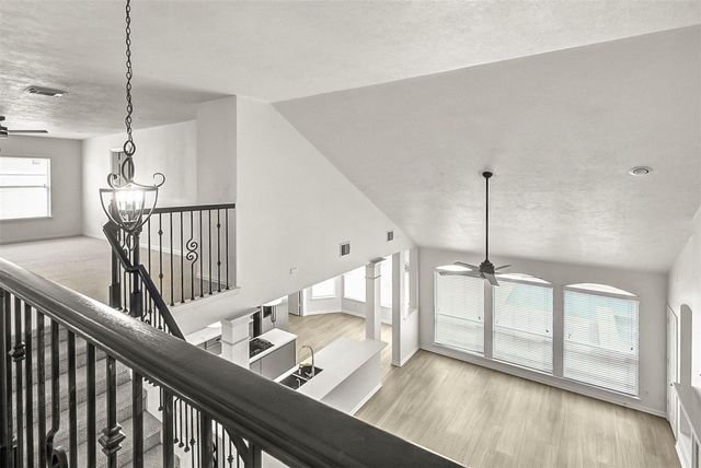 10 Chippewa Trail, Spring, TX 77389