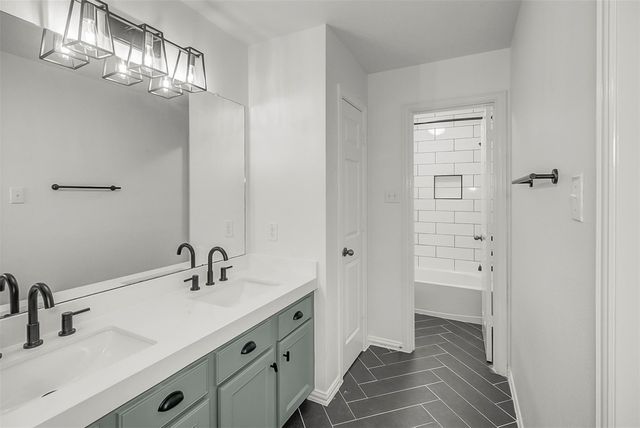 10 Chippewa Trail, Spring, TX 77389