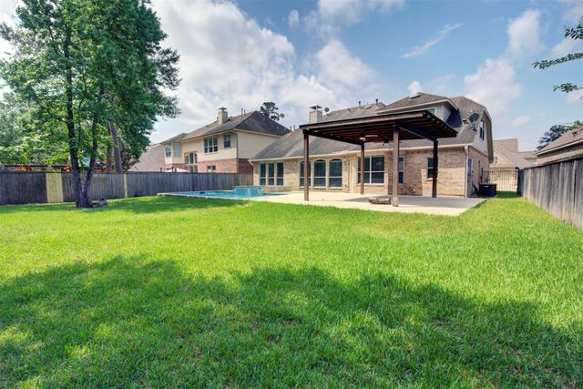 10 Chippewa Trail, Spring, TX 77389