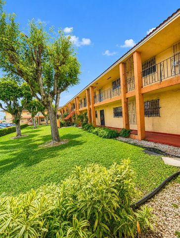 4050 NW 135th St 5-1, Opa-locka, FL 33054