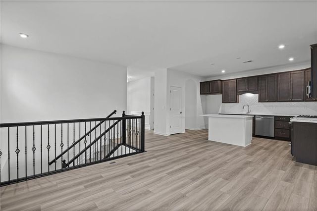 165 Laurel Farms Lane, Dallas, GA 30157
