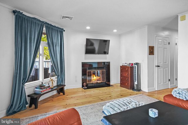 100 1ST ST #6, Keyport, NJ 07735