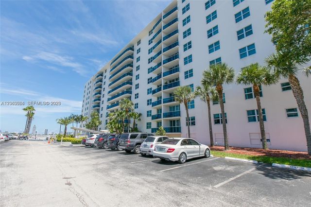7501 E Treasure Drive 4K, North Bay Village, FL 33141