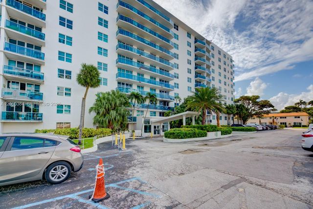 7501 E Treasure Drive 4K, North Bay Village, FL 33141