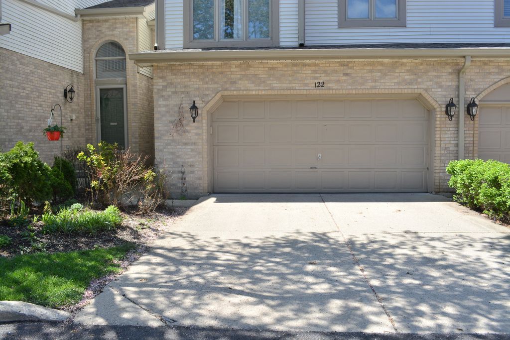 122 Schiller Place, Itasca, IL 60143