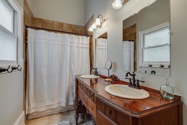 1211 Boscobel St, Nashville, TN 37206