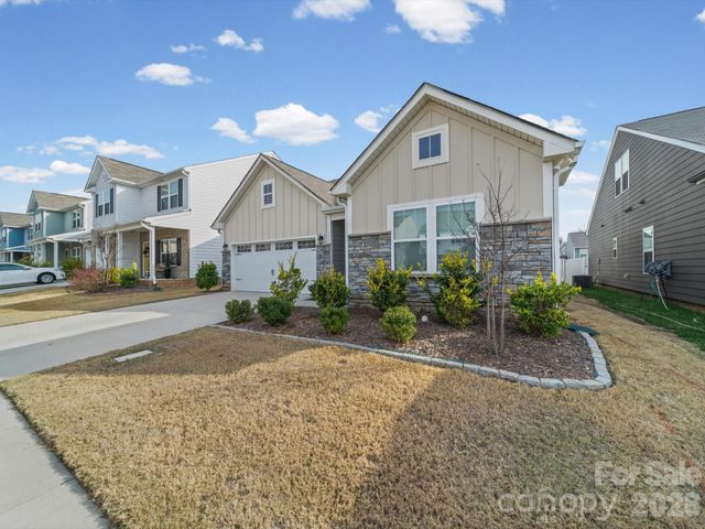 777 Alexander Commons Drive, Monroe, NC 28112