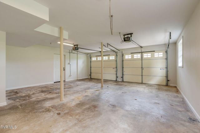 4740 Edens View Road, Kingsport, TN 37664