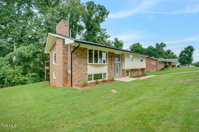 4740 Edens View Road, Kingsport, TN 37664
