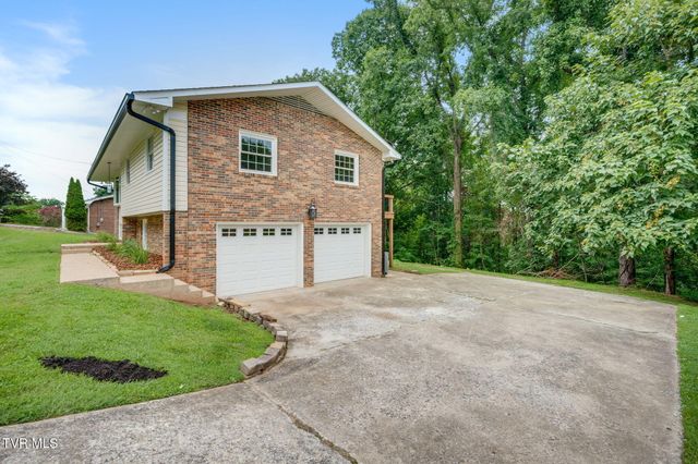 4740 Edens View Road, Kingsport, TN 37664