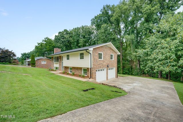 4740 Edens View Road, Kingsport, TN 37664
