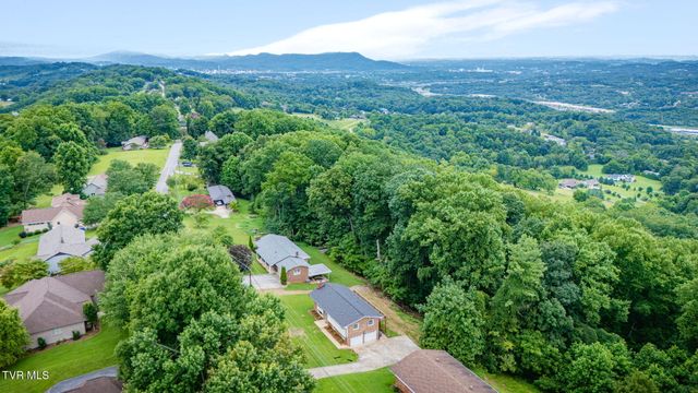 4740 Edens View Road, Kingsport, TN 37664