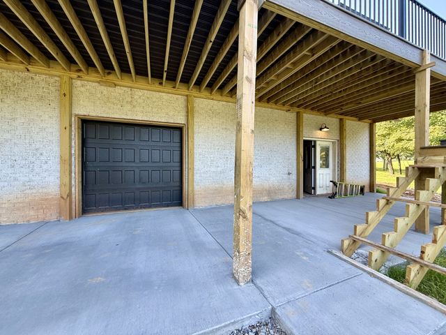 112 Fairway Dr, Clarksville, TN 37043