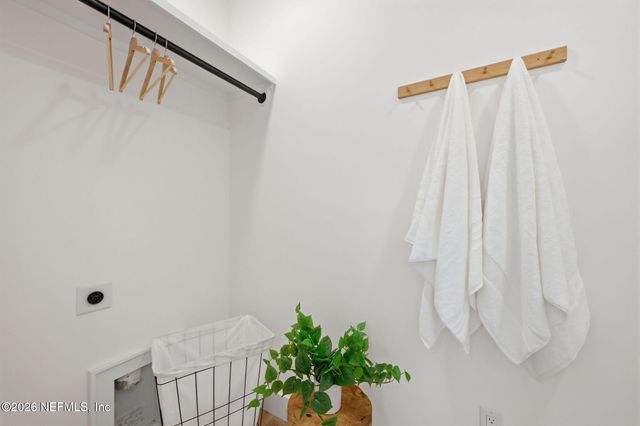 802 4TH Street S, Jacksonville Beach, FL 32250