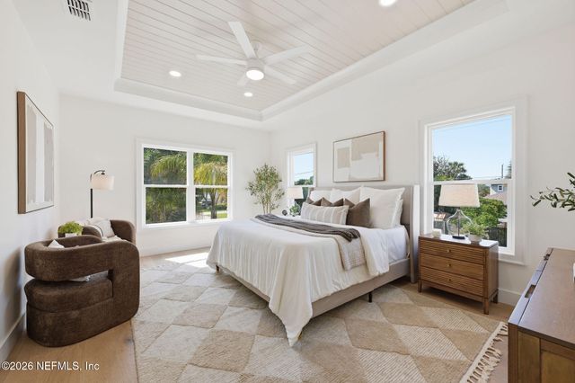 802 4TH Street S, Jacksonville Beach, FL 32250