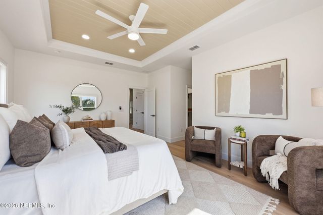 802 4TH Street S, Jacksonville Beach, FL 32250