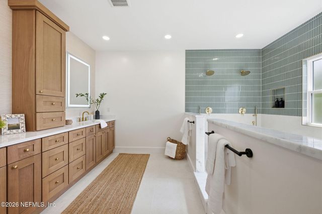 802 4TH Street S, Jacksonville Beach, FL 32250