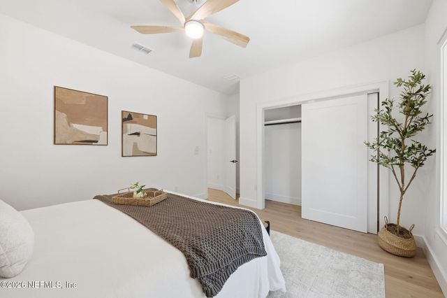 802 4TH Street S, Jacksonville Beach, FL 32250