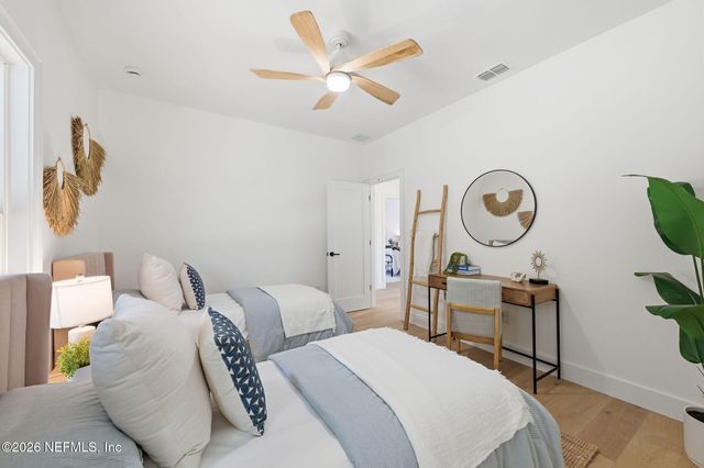 802 4TH Street S, Jacksonville Beach, FL 32250