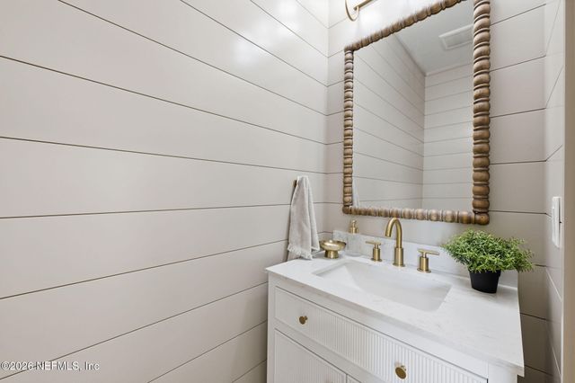 802 4TH Street S, Jacksonville Beach, FL 32250