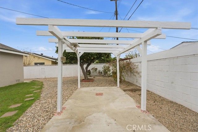 461 W Roberta, Fullerton, CA 92832