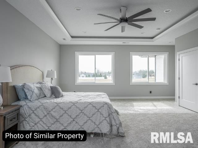 1713 KATIE Court, Davenport, IA 52807