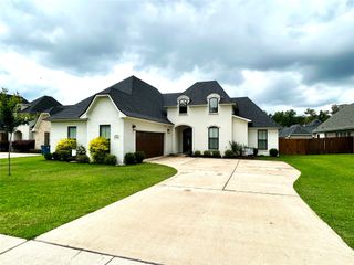 606 Stockbridge Lane, Shreveport, LA 71107
