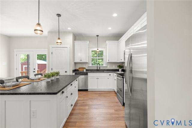1241 Deep Run Rd, Cartersville, VA 23027