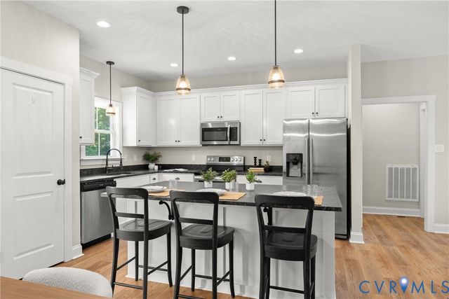 1241 Deep Run Rd, Cartersville, VA 23027