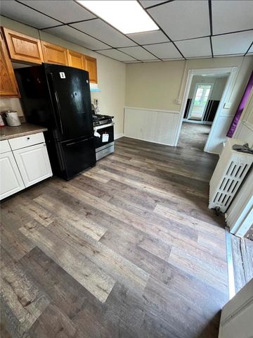 205 Front Street 1R, Catasauqua Boro, PA 18032