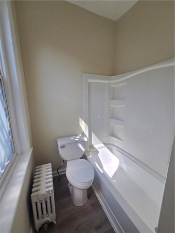 205 Front Street 1R, Catasauqua Boro, PA 18032