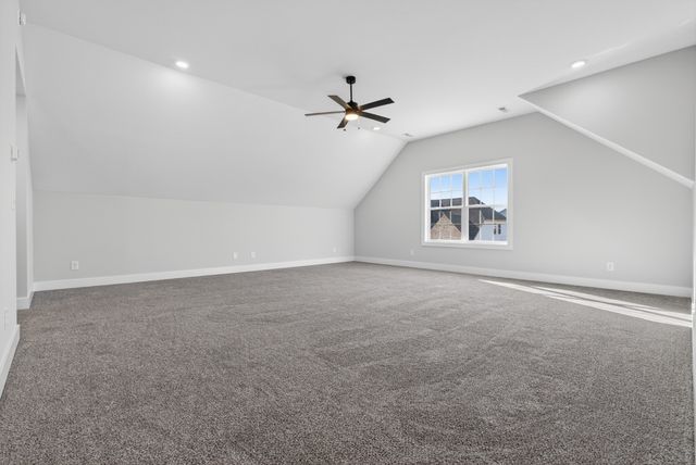 622 Woodrush Dr, Clarksville, TN 37040