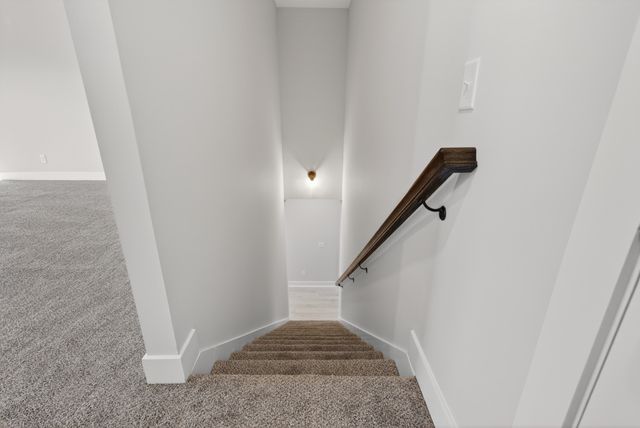 622 Woodrush Dr, Clarksville, TN 37040