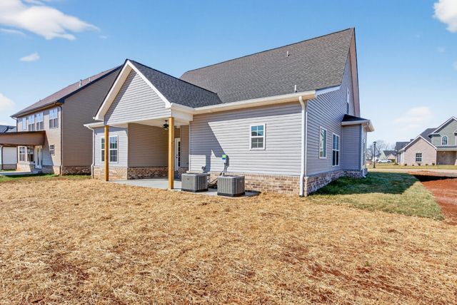 622 Woodrush Dr, Clarksville, TN 37040