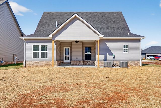 622 Woodrush Dr, Clarksville, TN 37040