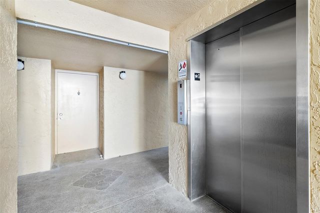 2614 COVE CAY DRIVE 105, Clearwater, FL 33760