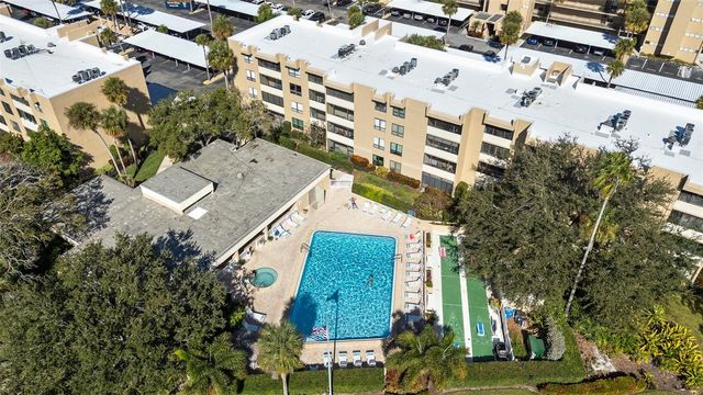 2614 COVE CAY DRIVE 105, Clearwater, FL 33760