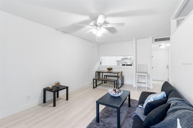 2614 COVE CAY DRIVE 105, Clearwater, FL 33760