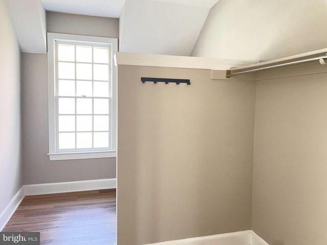 9440 FLOWERDEN LN, Manassas, VA 20110