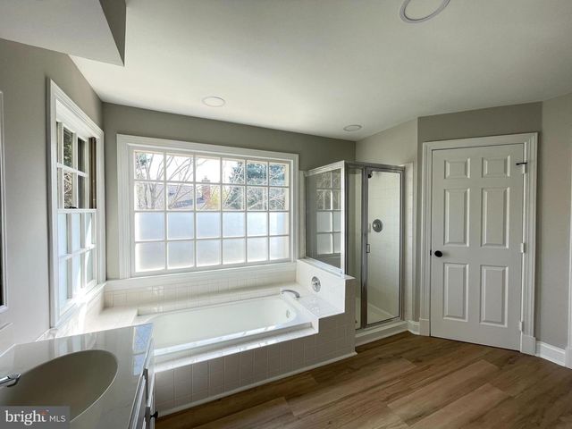 9440 FLOWERDEN LN, Manassas, VA 20110