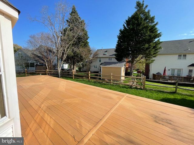 9440 FLOWERDEN LN, Manassas, VA 20110