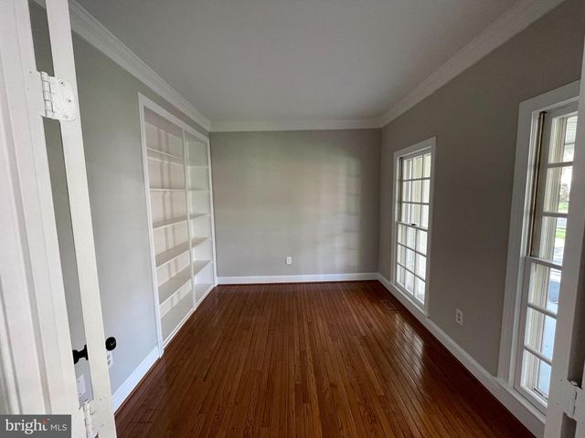 9440 FLOWERDEN LN, Manassas, VA 20110