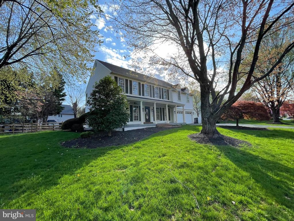 9440 FLOWERDEN LN, Manassas, VA 20110