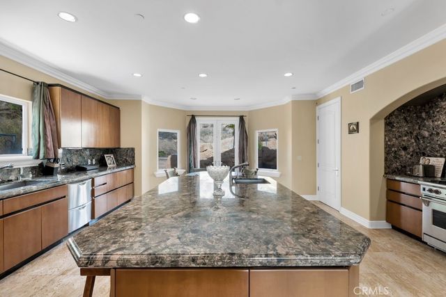 15 Maverick Lane, Bell Canyon, CA 91307