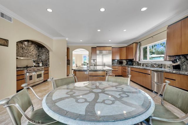 15 Maverick Lane, Bell Canyon, CA 91307