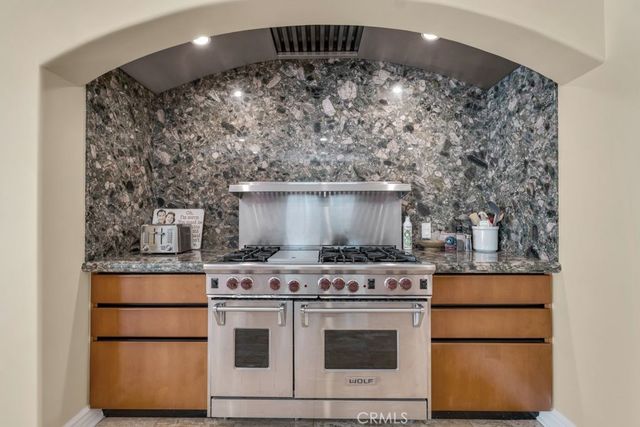 15 Maverick Lane, Bell Canyon, CA 91307